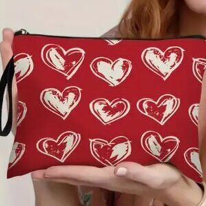 Chic Women's Makeup Bag with Heart Design